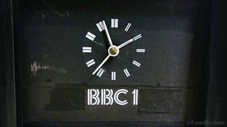 The mechanical analogue clock that was once the state of the art in programme presentation now features as an echo of the past on the test version of the new BBC home page.